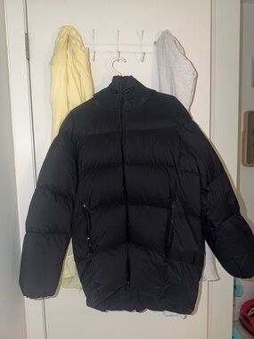 TNA The Giga Puff Jacket in Black